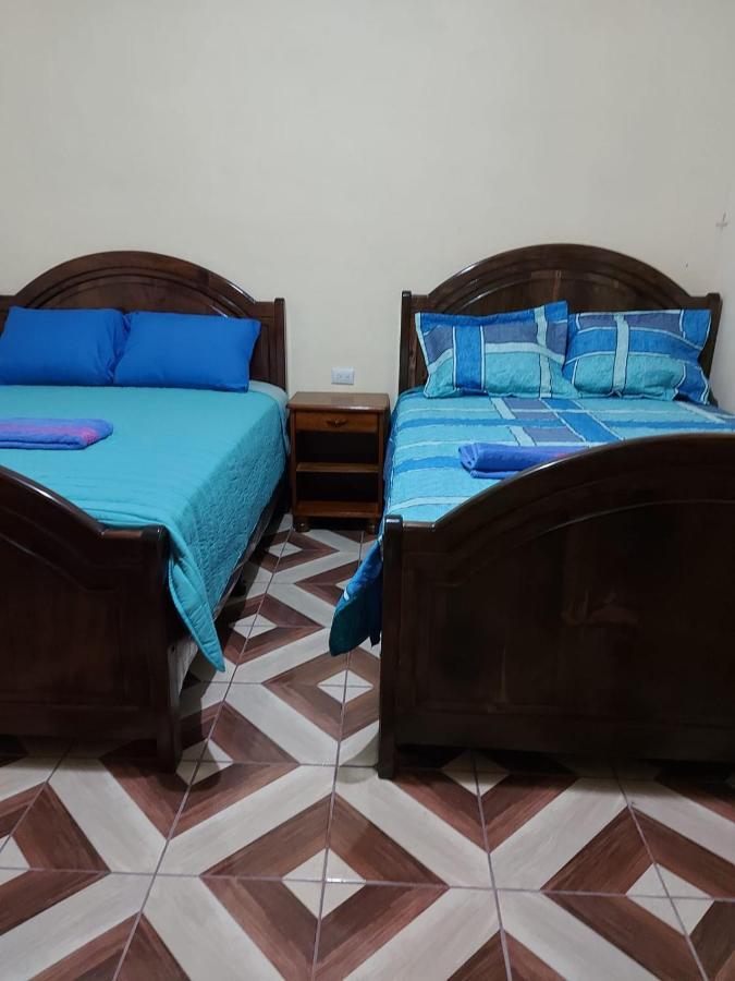 Hotel Los Reyes Coban Ngoại thất bức ảnh