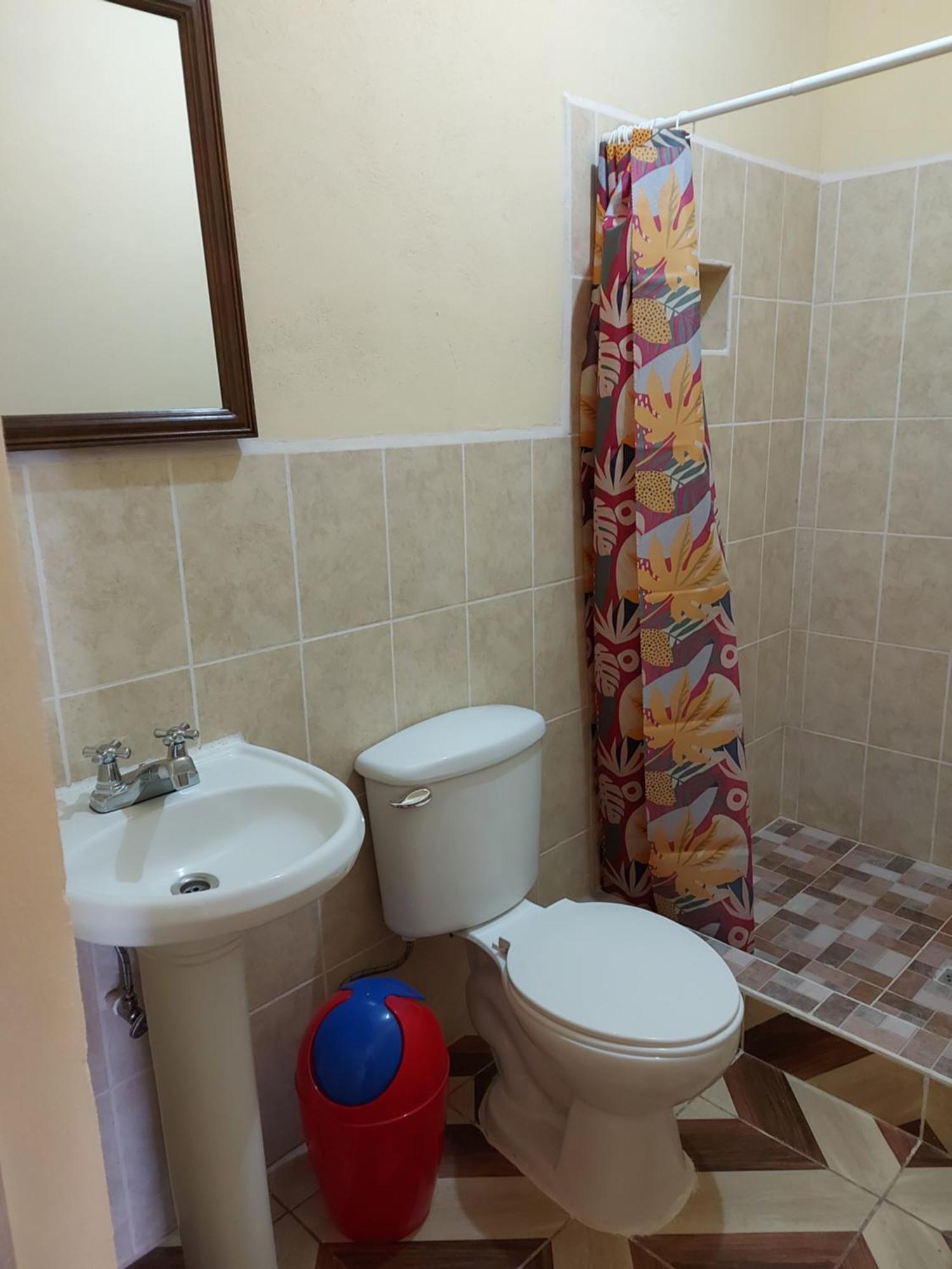Hotel Los Reyes Coban Ngoại thất bức ảnh